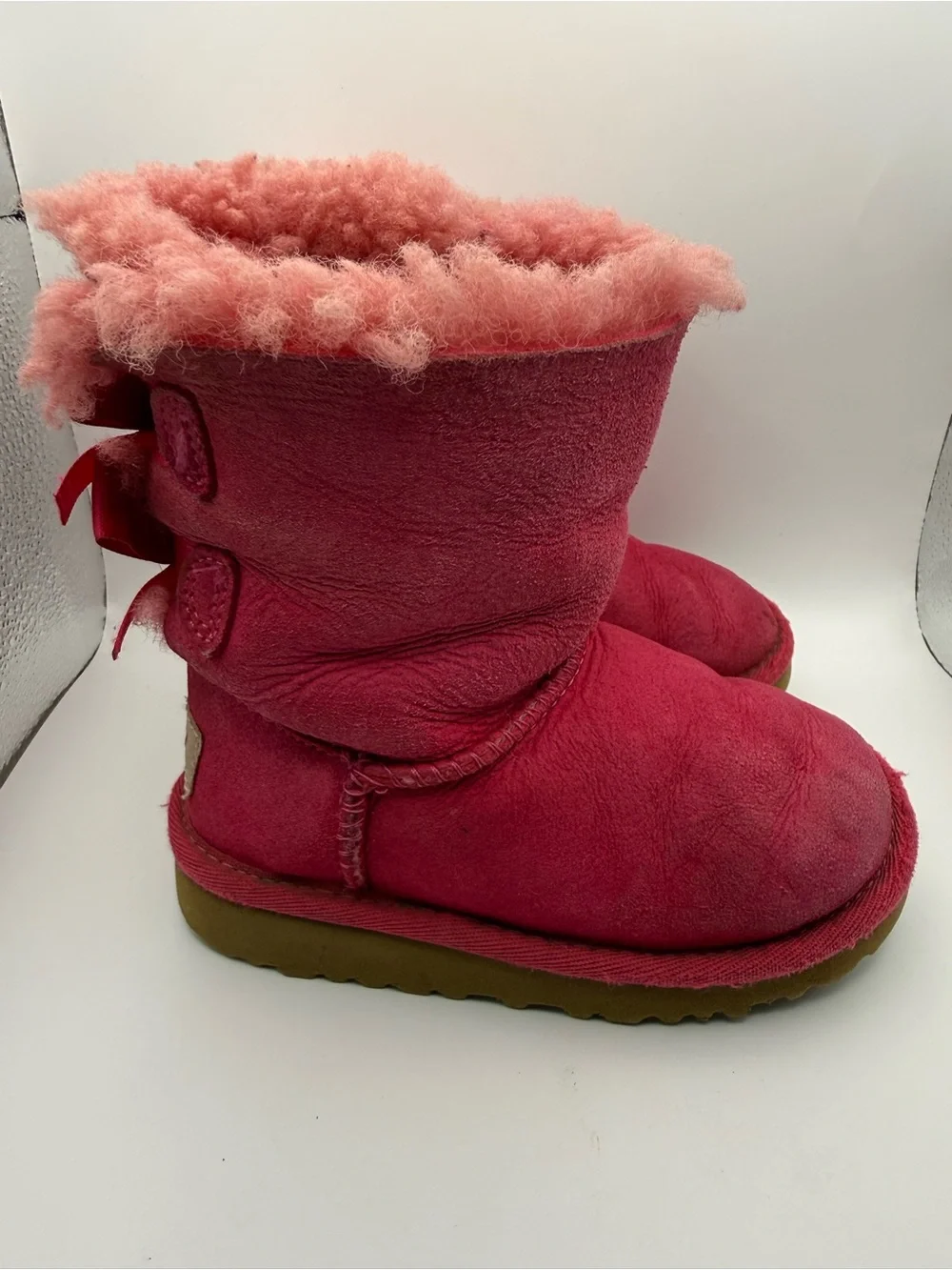 UGG Bailey Bow Classic Winter Lined Boots Toddler 8 Pink Sheepskin Suede